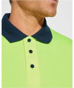 Uniforme-trabajo-detalle-cuello